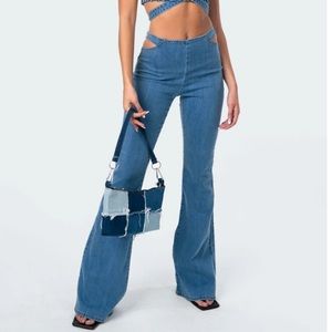 Edikted KIRA CUT-OUT FLARED JEANS